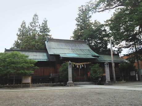 王日神社